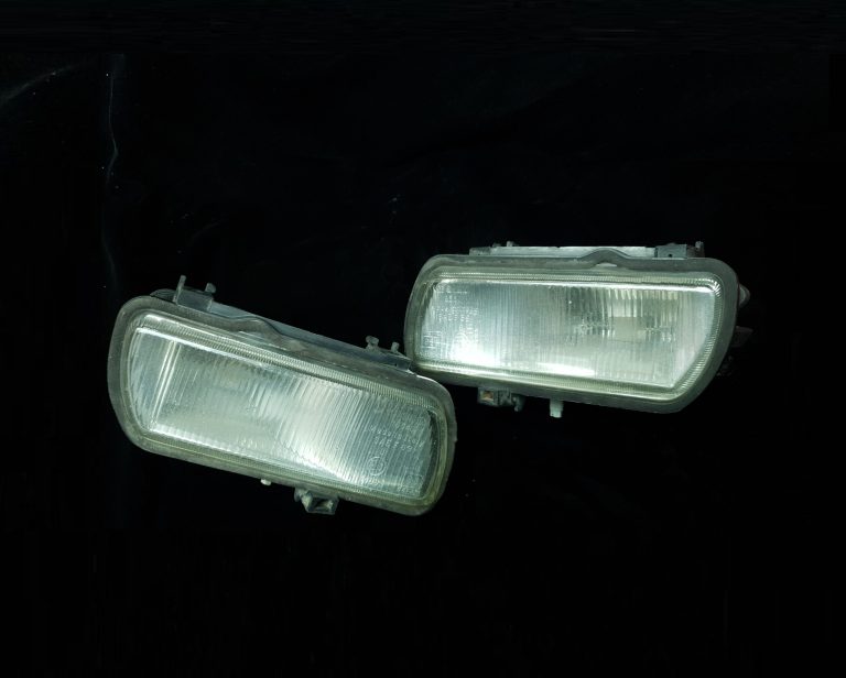 Feux de brouillard blanche Peugeot 605