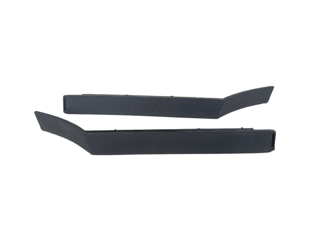 Plastique de tableau de bord Peugeot 605