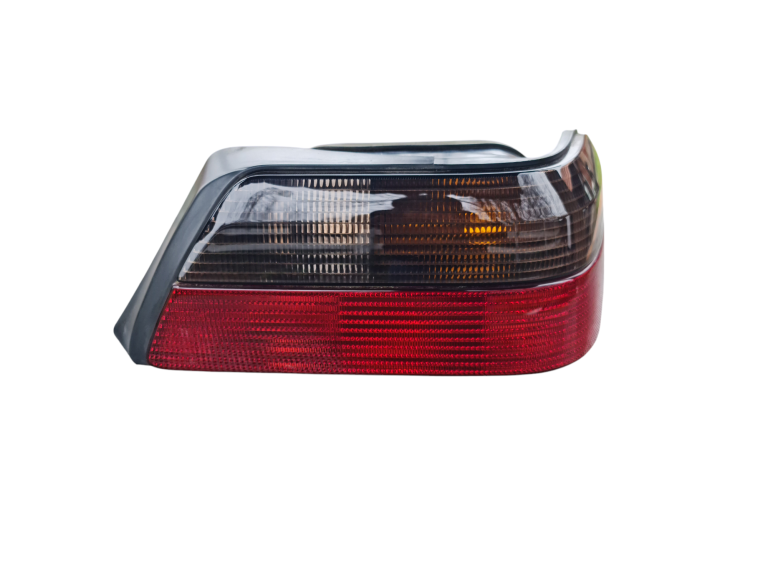 Feu arrière - Phase 2 Peugeot 605